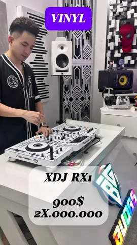 Vinyl Pioneer DJ#viraltiktok #trending #tiktokviral #dj #xdj #cdj #pioneer 