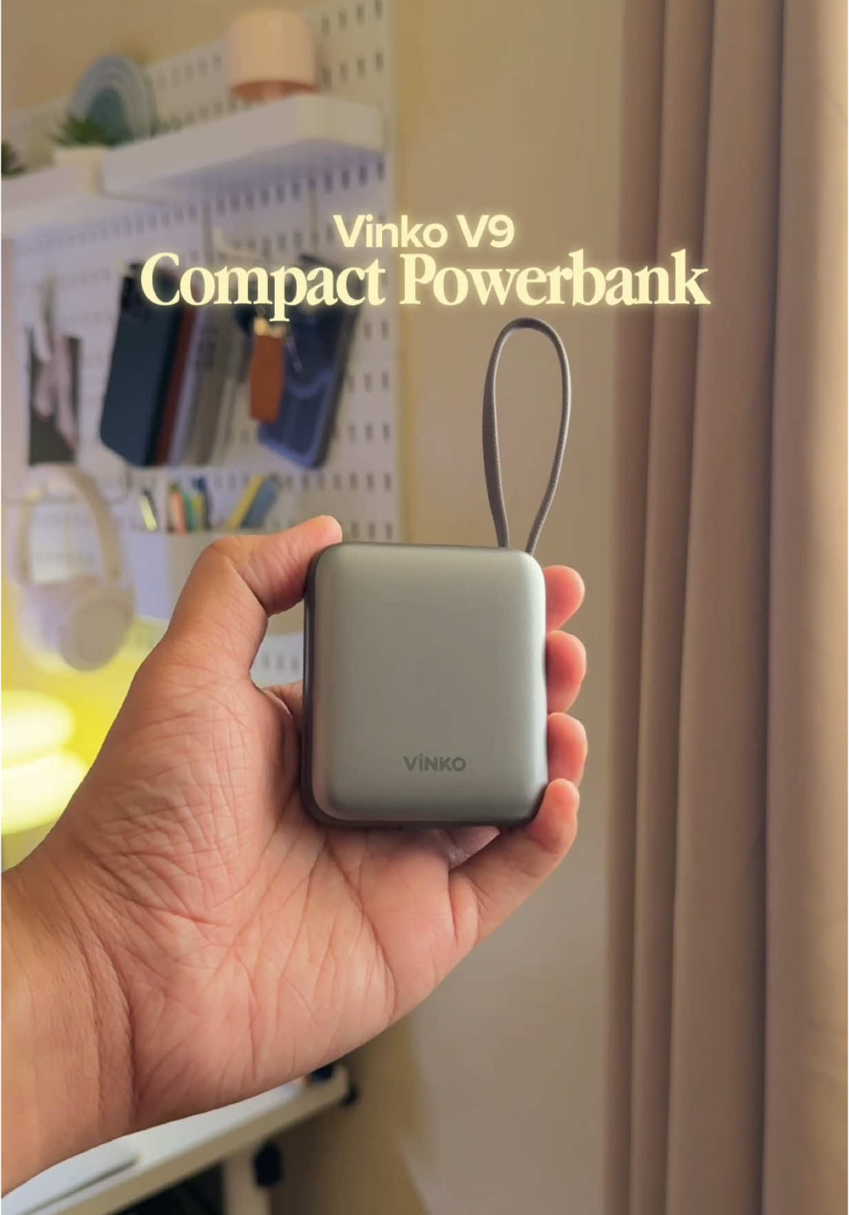 This pocket powerbank from @Vinko.Philippines can charge up to 3 devices! ✨⚡️ - Fast Charging - Airplane Safe - Premium Look (Metallic) - Digital Display - Travel-Friendly #Vinko #FastChargingPH #PocketPowerPH #NoMoreCables #PHTechDeals #PerfectGiftPH #MiniPowerBank 