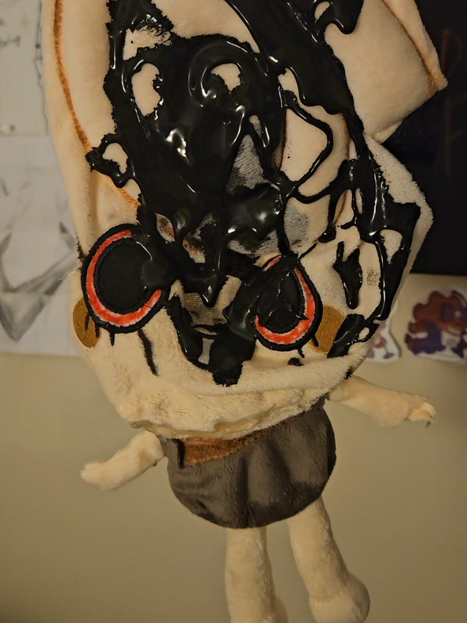 Shelly, get up, nobody is coming to save you. #Shelly #shellydandysworld #shellyplushie #shellydwplushie #plushie #bootlegplushie #plushieabuse #plushieabuseisokaycryaboutitlol #shellyplushieabuse