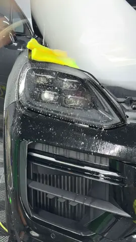 PPF satisfying porsche #ppf #paintprotectionfilm #paintprotection #porsche #macan #satisfying #satisfyingvideo 
