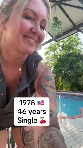 Single American woman #freewoman #divorced #over45 #lonely 