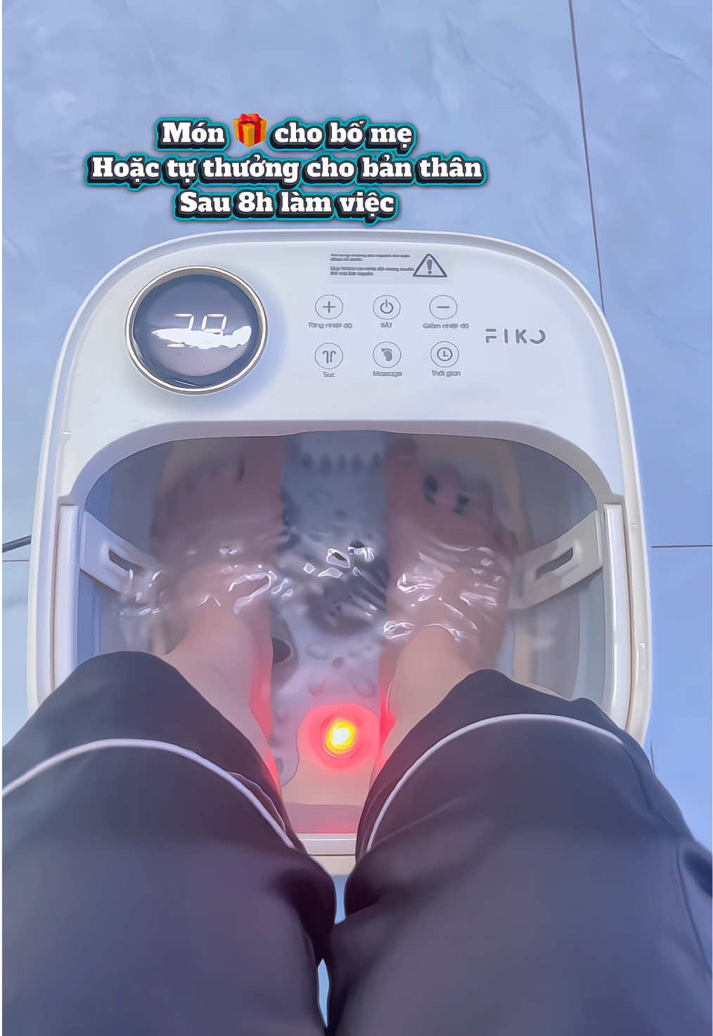 Đi làm cả ngày chân ê ẩm? 😩   Ngâm cái này 15p là hết mỏi chân – dễ ngủ cực kỳ 😴   #bonngamchan #reviewgiadinh #fikoMS9 #massagechan #dungcuYte #gocphunu #tiktokmadebuyit #xuhuong #zin_reviu 