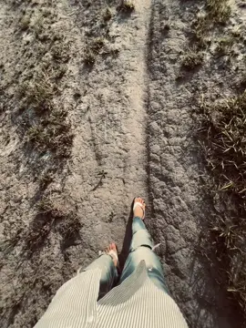 人生就像一场旅程，重要的不是目的地，而是沿途的风景和陪你走过的人。 Cuộc đời giống như một hành trình, điều quan trọng không phải là điểm đến, mà là phong cảnh dọc đường và những người đồng hành cùng bạn.🫀#quocvy_07 