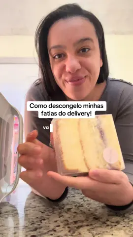 Fica parecendo que foi feita na hora! Congelamento é vida 💕  #fly #dicasdeconfeitaria #flppppppppppppppppppppppppp #viralvideos 