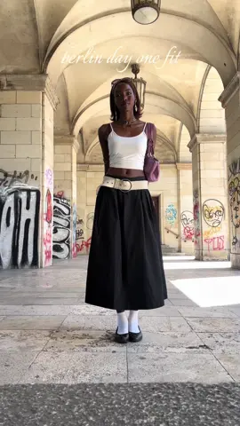 you could be batman🌚                            •.                                                                    •.                                                                      •.  •.   •.  •.  •.  •.  •.  •.  •.  •.  •.  #CapCut #ootdinspo #fyp #outfitcheck #archivefashion #foryoupage❤️❤️ #fypp #viralvideos #fashion #naomibomii #outfitinspo #fitcheck #fashiontiktok #vir #fribourg #berlin #fakemink #nettspend #feng 