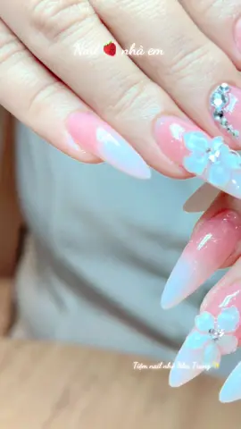 #xuhuongtiktok #naillucy #nailnhatrang #mẫunailhot #nailcodau mùa cưới đang tới, bạn gái nào vẫn còn phân vân chưa biết nên làm mẫu nail nào thì tham khảo clip này nhé