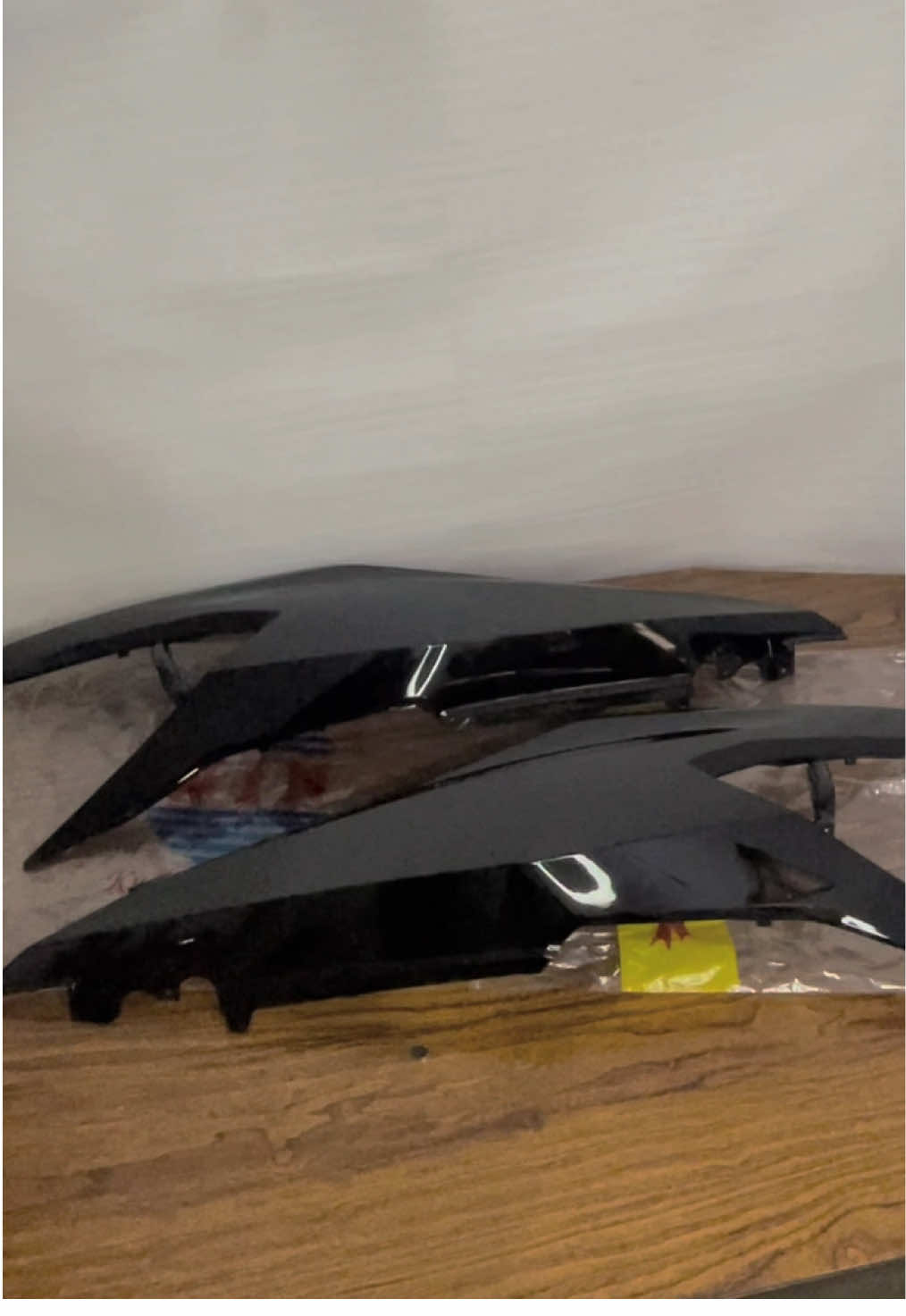 Ready stok!!  Body beat 2020 besar warna hitam  Asli win , barang baru dan masi mulus tentunya 😻 Buruan cek out di keranjang kuning  #fyp  #fypage #body #beat  #beat2020 #bodybeat #hitam #black #body #bodymotor #motor #motorcycle #glossy 