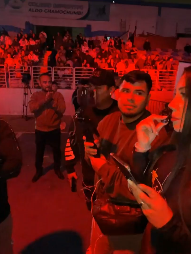 Kingteka y shaka hablan con chica guapa #kingteka #shakadota #kickperu #memekick #streamerperuanos