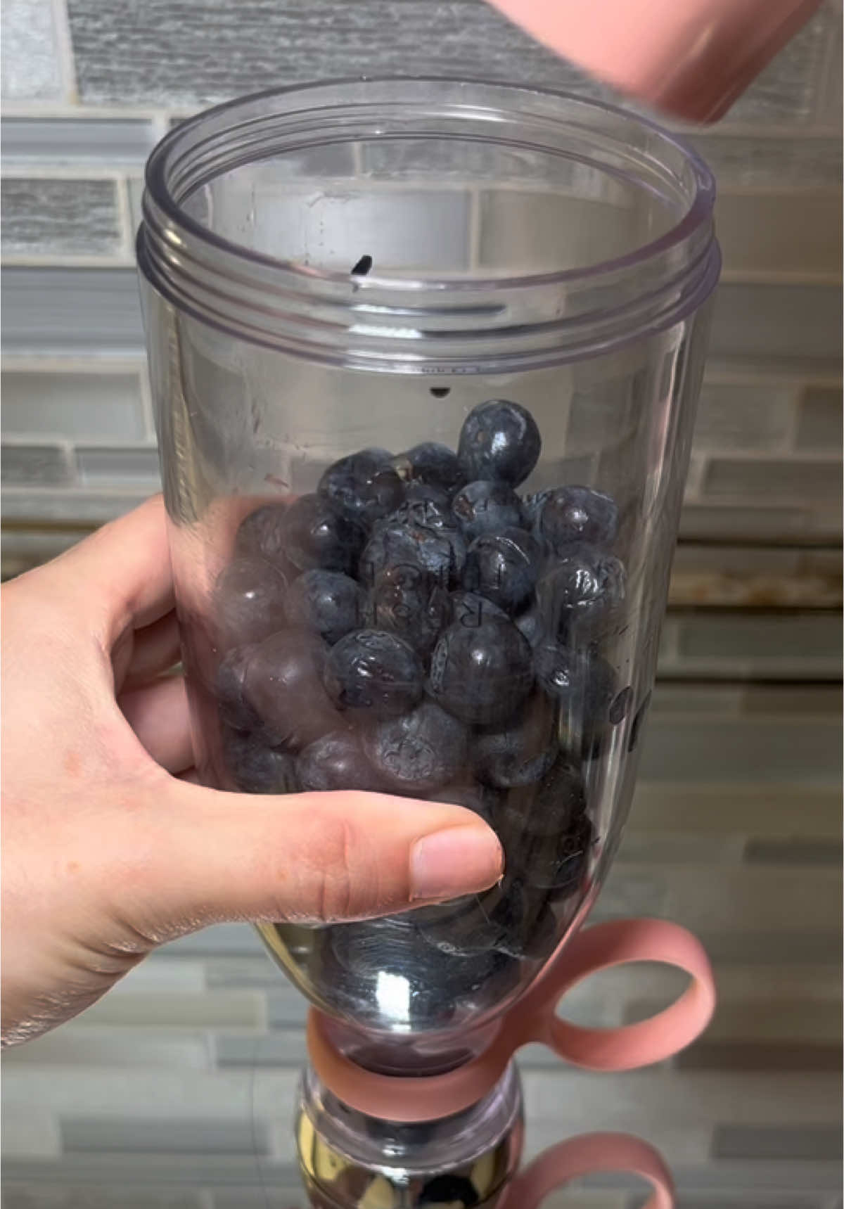 Blueberry juice 🫐 #freshjuice #smoothie #milkshake #portableblender #miniblender #miniblender #blenderbottle #foryoupage 