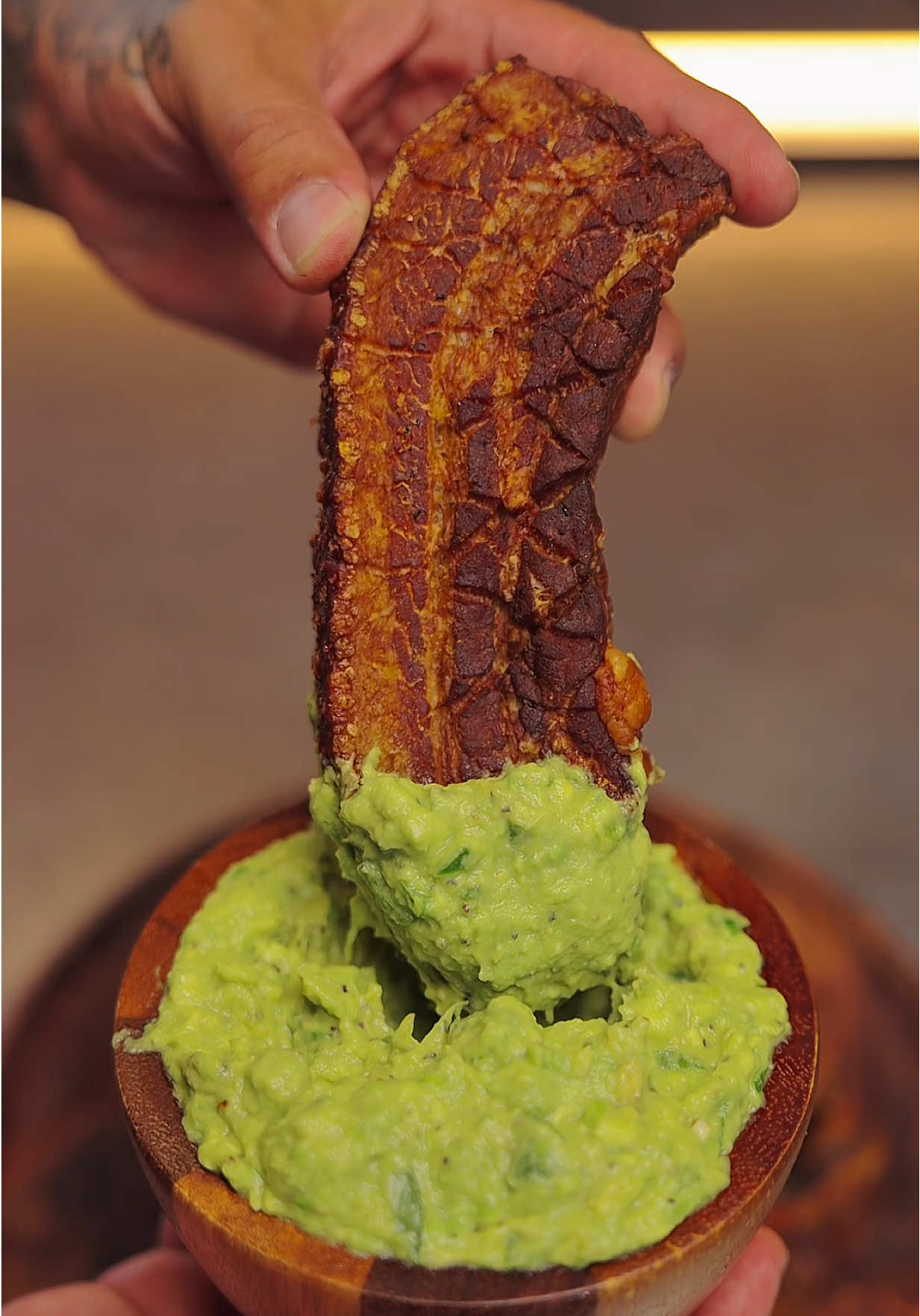 Smoked Fried Chicharron & Spicy Guacamole  #chicharron #guacamole #porkbelly #crunchy #crispy 