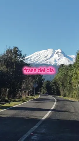 #frasedeldia #fracesmotivadoras😎 #mentesbrillantes #detalles #bellopaisaje☘️🍂 #volcan 