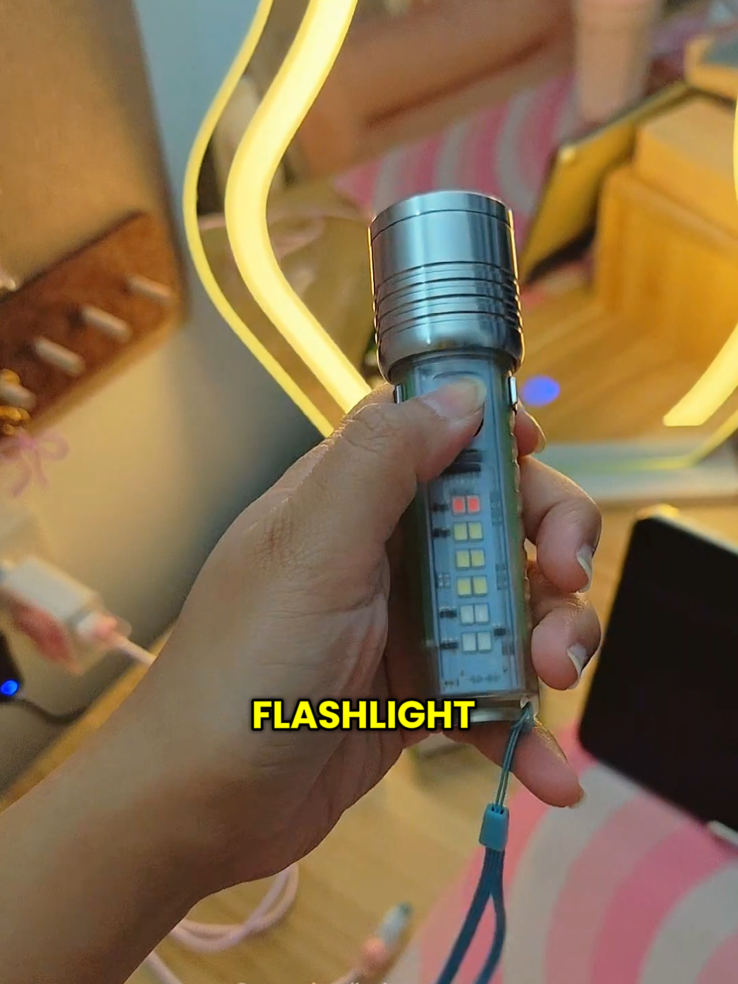 Replying to @engr..zerep Kapag na lowbat tong flashlight. Charge ko lang sya gamit yung type-c cable ✨ #flashlight #rechargeableflashlight 