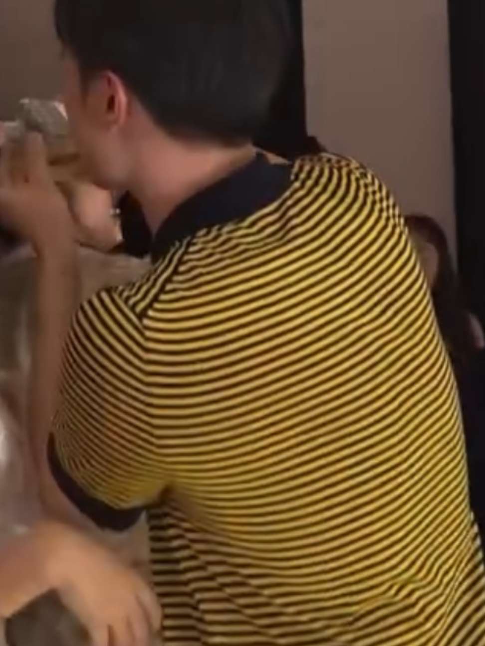 úi rồi bên này cũng đổ tửu nhiệt tình.🤣 #ninhanhbui #nguyentungduong #ninhduongstory 