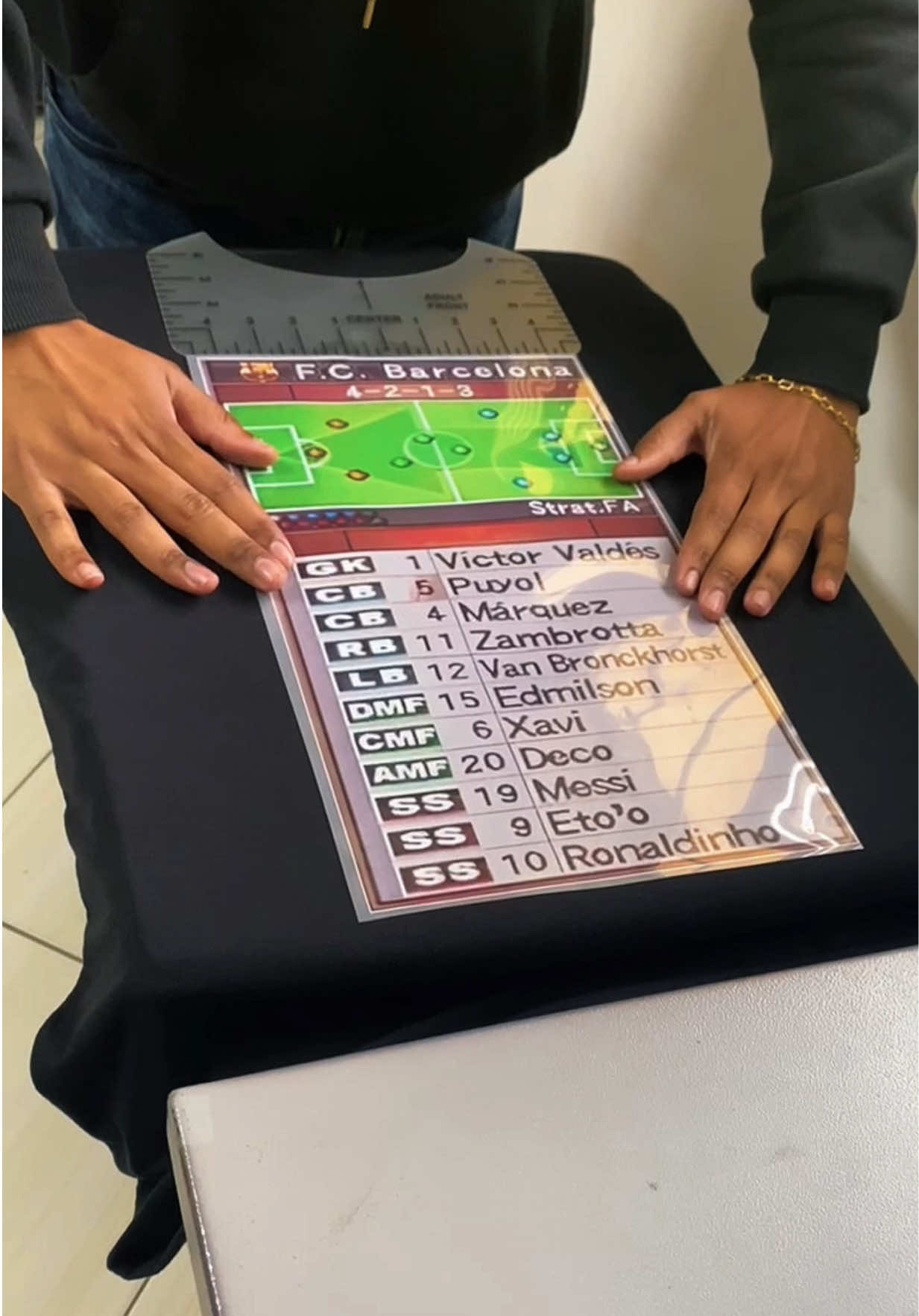A camisa mais lendária que você vai ver hoje !! Eai, qual time você jogava no bomba patch? 🤩 #bombapatch #camisadetime #camisasdetime #barcelonafc 