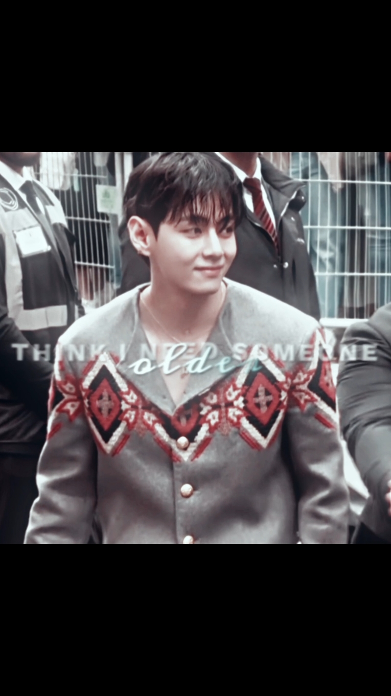 think I need someone older  #taehyung #kimtaehyung #taehyungedit #bts #btsedit #celine #celinetaehyung 