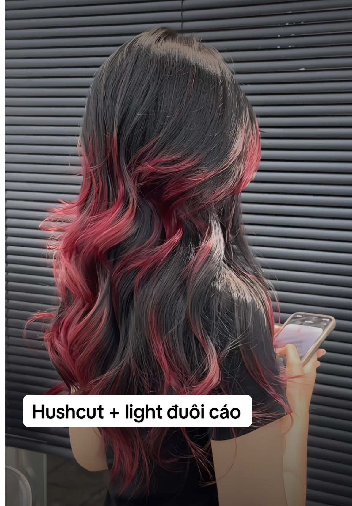 Cái giá phải trả cho mái tóc có hiệu ứng như này. #cắthushcut 120🐠 nâng nền + nhuộm (k tẩy)  550🐠 tổng sáu bảy không. #tiemtocuytin #tocdepdanang #xuhuong #Hienzhairstudio 