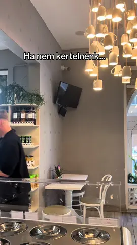 Ez a fagyi? Bűnösen finom… De ne aggódj, a lelkiismeretem tiszta, a kasszát nem hagytam ki. 😇 Gyertek be hozzánk és kóstoljátok meg különlegességeinket🍦 1013. Budapest, Attila út 12  #kemenes #cukraszda #budapest #kemenescukrászda #fagyi #vicc #fizetes #kedvenc 