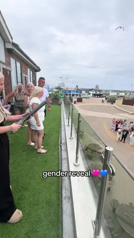gender reveal 🩷💙 #foryoupage #foryou #blowup #genderreveal #ivf 