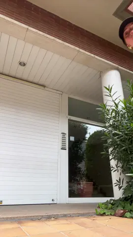 tung tung tung 🔫🔫 #fyp #viral #viraltiktok #tutuca #dancer #dancechallenge #dancing #TikTokDance #baile #BaileTikTok #DanzaUrbana #CulturaHipHop #trendingvideo 