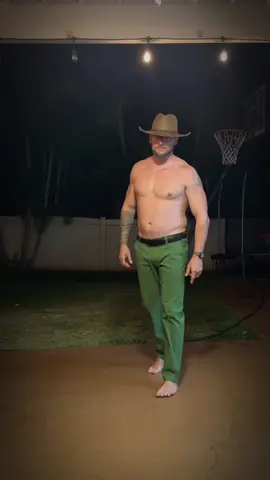 Cowboy! #cowboy #dance #dadsoftiktok #dadmoves #dadbod #fyp #viral #trending #pepocumbia #pepo 