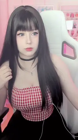 Uuuuuuuu @twitch.tv/upminaa 