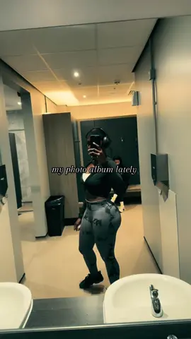 POV: Your camera roll’s 90% gym and you’re not mad at it 🫶🏾  • #GymTok #GymLife #workoutmotivation #fitfam #nopainnogain 