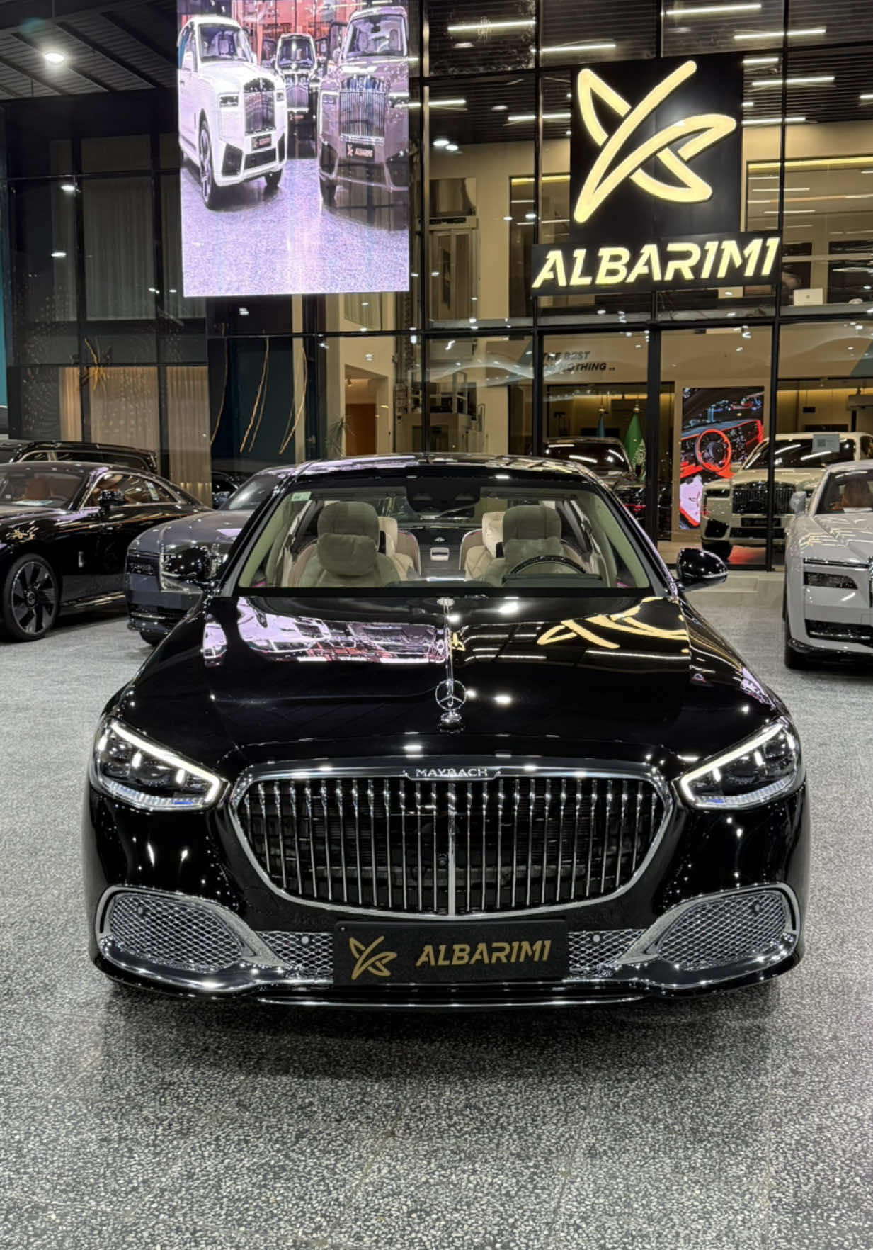 الحب وبس ❤️ #pic #مرسيدس #اكسبلور #mercedes #مايباخ 