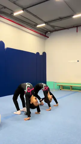 بناتنا لينا ودانا تعلموا ال bridge kickover في اسبوع بس 😍 #riyadh #gymnastics #kids #goals #girls #wecandoit #goodvibes 