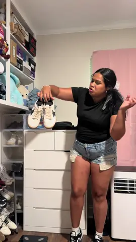 #cajas #sneakers #mexicanmom #mexicanmombelike #dealsforyoudays 