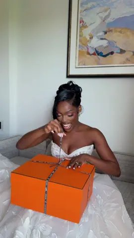 A very special unboxing of my first Hermes quota bag 🥹 my husband makes every occasion so much more magical with these surprises 😭 #birkin #weddinggift #ardoise #birkin30 #birkinunboxing #luxuryunboxing #b30 #weddingfiles #hermes #hermesbirkin #onedna2025 #galialahav #fyp 