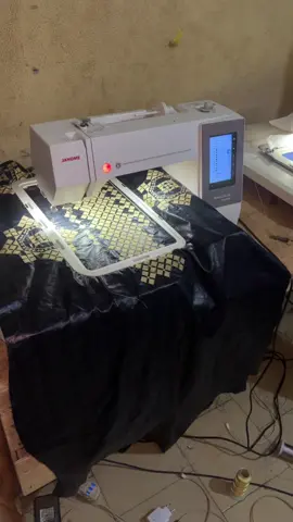 En cas de besoin de Machine Janome contacte le numéro 223 77404615