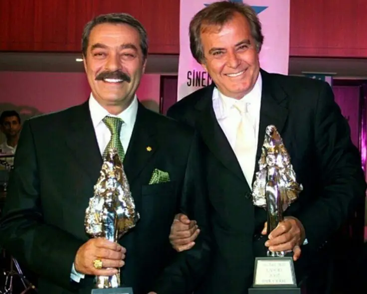 #tarikakan #kadirinanır #ödül #ödültöreni #sinema #yeşilçamfilimleri #yeşilçam #tiktokviralllllllllllllllllllllllfyp #sözlerdiyarı #onecikar 