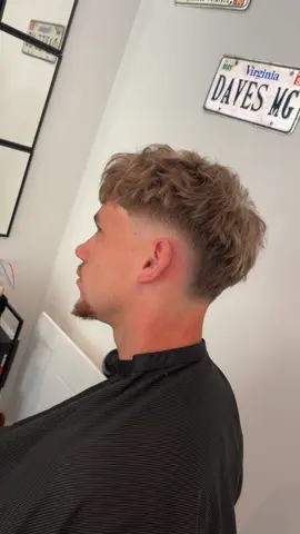 BURST FADE X TAPER  📸insta : @nonobarber35 #barber #barbershop #barberlife #taper #burstfade #texture #fyp #prt #pourtoi #rennes #rennes35 