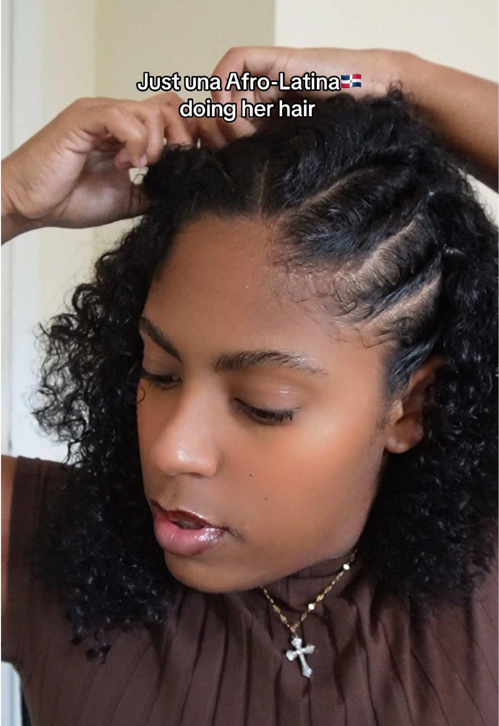 The struggles of curly hair #curlyhair #dominican #afrolatina #foryoupage #dominicana #curls #paratii 