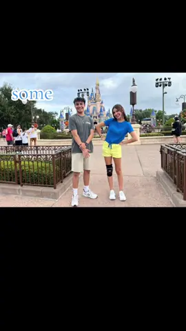 something’s never change 🫶🏼#greenscreen #holdingontight #somethingsneverchange #disneyland #disney #