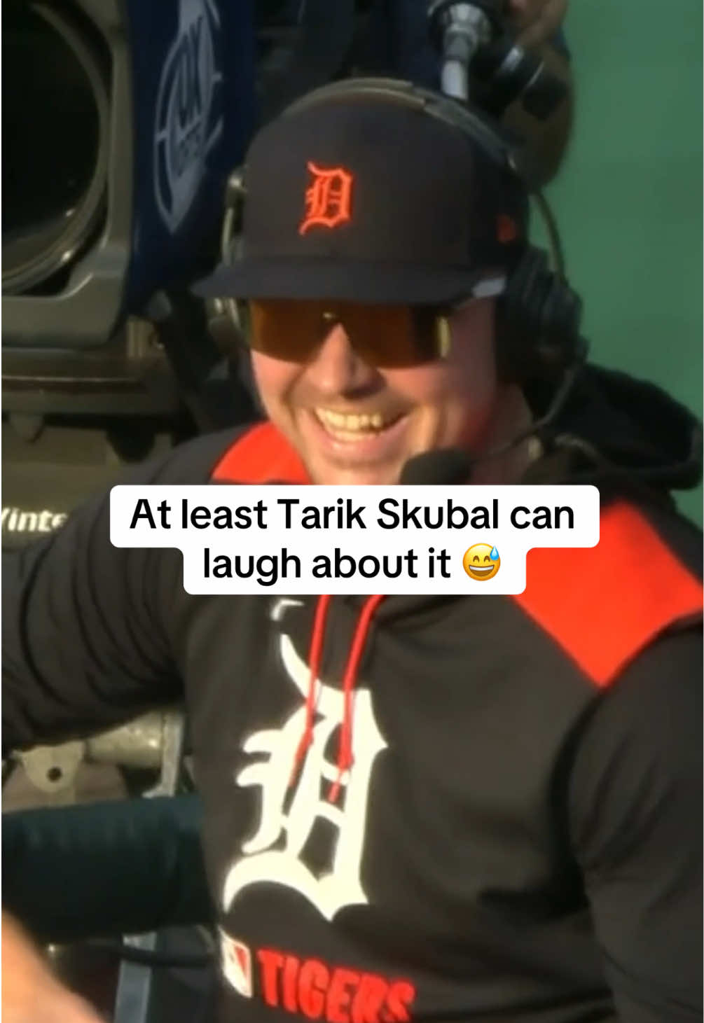 Tarik Skubal with the quick moves mid-interview 😂 #MLB #tigers #tarikskubal 