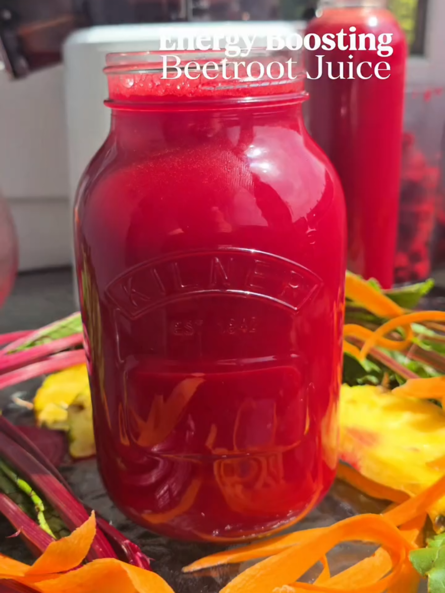 Hello juicy babes, this recipe was so delicious 😋  Save up to $100 off my nama j2 juicer from namawell Use code QUEENCY10 at checkout ✨️  Link in bio 👆 ✨️  Recipe ⬇️  1 medium pineapple 🍍  8-10 carrots 🥕  3 beetroots  1 lemon 🍋  2 knob ginger 🫚  #beetrootjuice #energybooster #enerygyjuice #carrotjuice #glowjuice #pineapplejuice #digestion #juiceforbetterlife #juicelife #juicing #namwell #j2  #foryoupage #foryou #preworkoutjuice #beets #