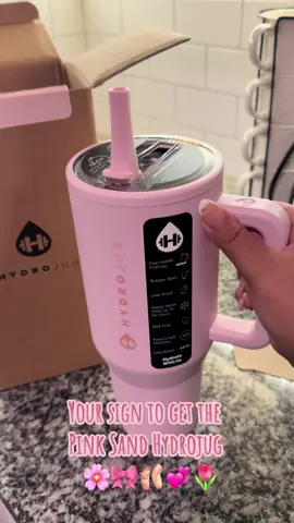 In love with mine! Im such a pink girl 💞 #fyp#hydrojug#pinksand#parati @HYDROJUG 