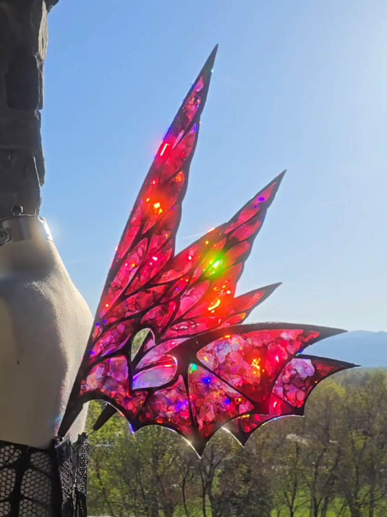 If you know who 🫡 We are friends #sylus #loveanddeepspace #fairy #dragon #fairycore #cottagecore #alternativefashion #holographic #suncatcher #wedding #fantasy #gothic #fairywings #cyberpunk 