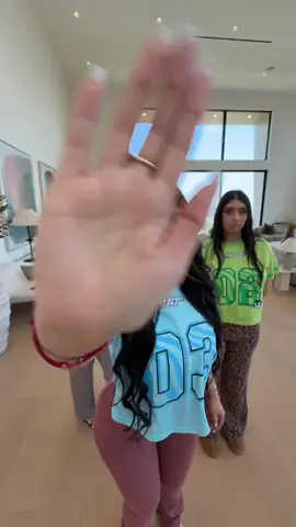 Which of my friend will you go on a date with ? Me lia or Ani #goviral #tiktok #fyp #lilianaheartss 