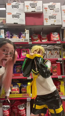 Tomboy in the grocery store goes hard 🙏 idk if I did the dance correctly. #fyp #foryou #len #kagaminelen #vocaloid #pjsk #tomboy #dance #idle #gidle #kpop #cos #cosplay 