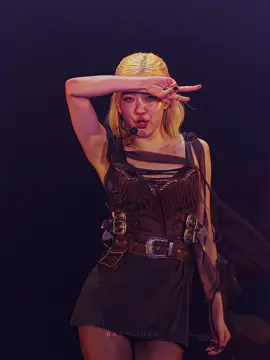 #rose #roseblackpink #blackpink #blackpinkedit #kpop #kpopedit #fyp #jangmisq deadline worldtour blackpink rose edit