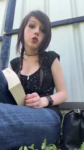 reading new moon lollllll #tyler #tylerthecreator #radicals #emo #scenemo #alt #fy 