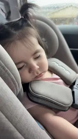 When your baby falls asleep in the car you just decide to stay until she wakes up & then you get caught in a WHOLE ASS THUNDERSTORM w ms.Rachel #fyp #thunderstorm #texas #rain #msrachel 