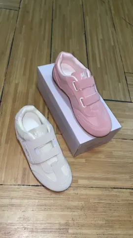 Velcro strap shoes! Suitable for women and men #shoes #velcro #rubbershoes #miashoes #womenshoes #fyp #fyppppppppppppppppppppppp 