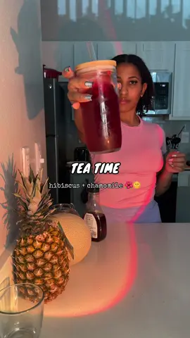 my current favorite tea 🫖 it’s refreshing and it has so many benefits #hibiscus #tea #herbaltea #fypシ 