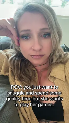 The struggle/snuggle is real #fyp #wlw #wuhluhwuh #lesbiansoftiktok #livandcc #lgbtqcouples #lesbiantok #sapphiclove #funny #videogames #GamerGirl 