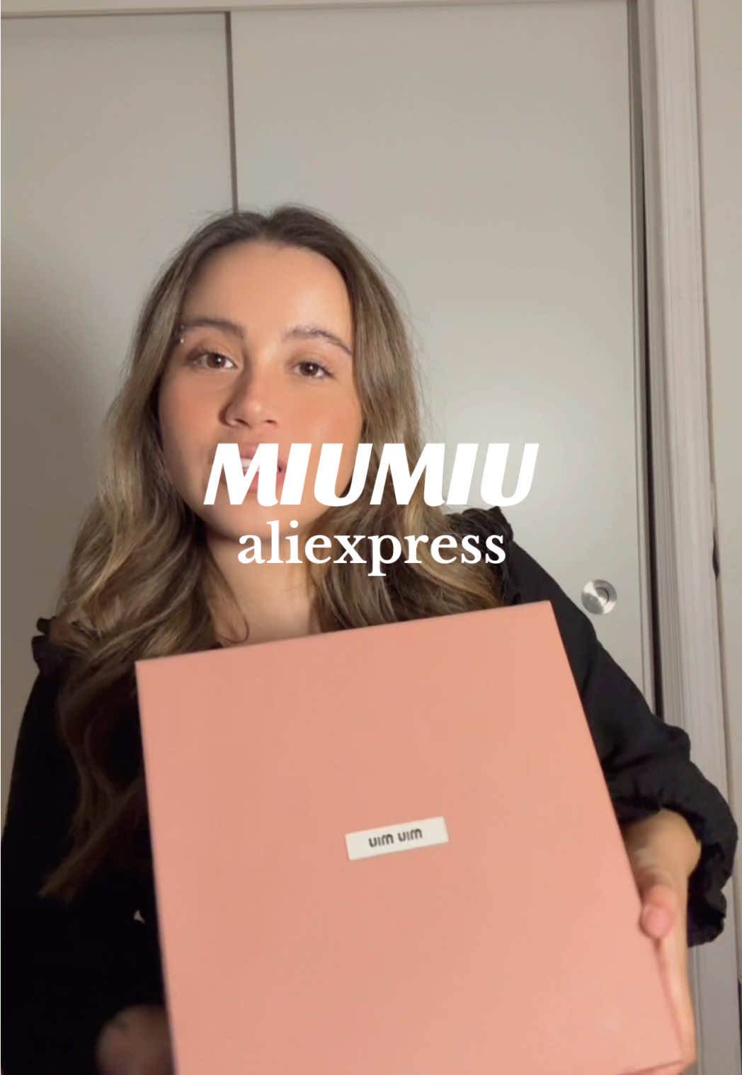 me encantó, demasiado lindaaa ❤️ contacto +447513518249 y dar código K22 para descuento #miumiu #aliexpress1111 #bag #unboxingvideo #unboxing #aliexpress #chile #fypシ゚ 