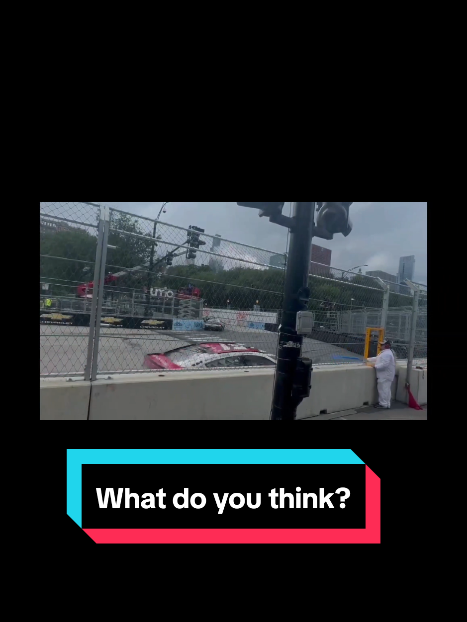 Wow! it took @nascar 35 seconds to throw out the caution flag in the final laps of the #Chicago Street Race!  #nascar #stockcar #racing #Motorsport 