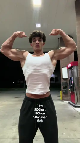 Biggest 16yr old?😈 #foryoupage #fyp #gym #GymTok #tren #viral #viraltiktok #xyzbca #content #bodybuilding #jacked #biceps #natty #gymrat 